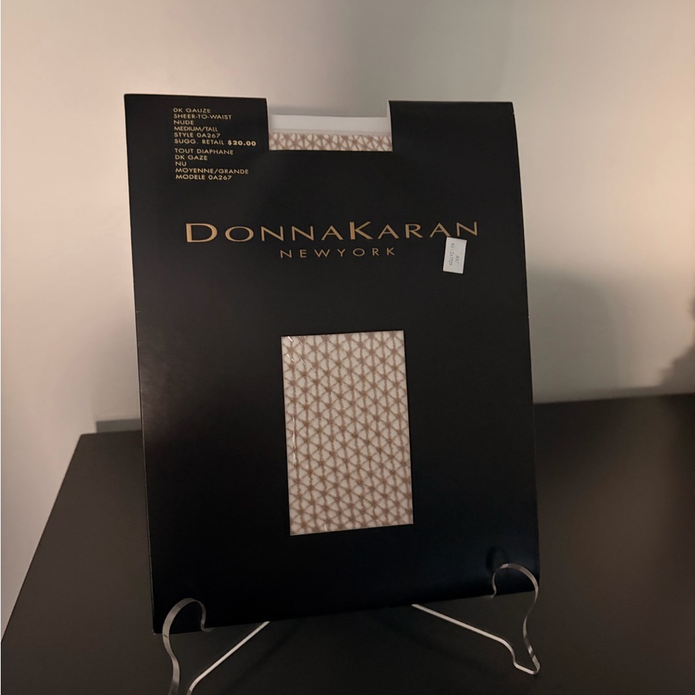 ✨ Vintage Donna Karan “DK Gauze” Fishnet Tights - Nude - Med/Tall - NWT ✨